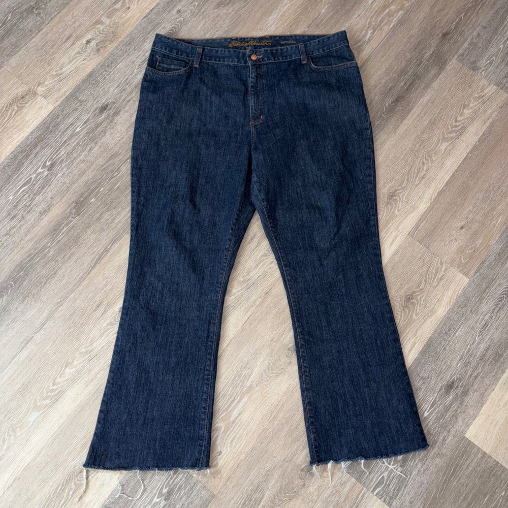 Eddie Bauer Natural High Rise Raw Hem Dark Wash Jeans Womens 20L - Picture 3 of 6